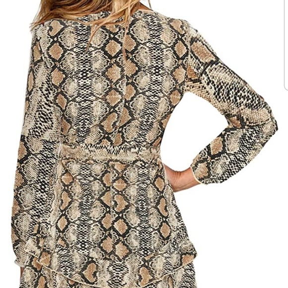 Snakeprint Deep V Mini Dress w/Belt - Picture 2 of 3